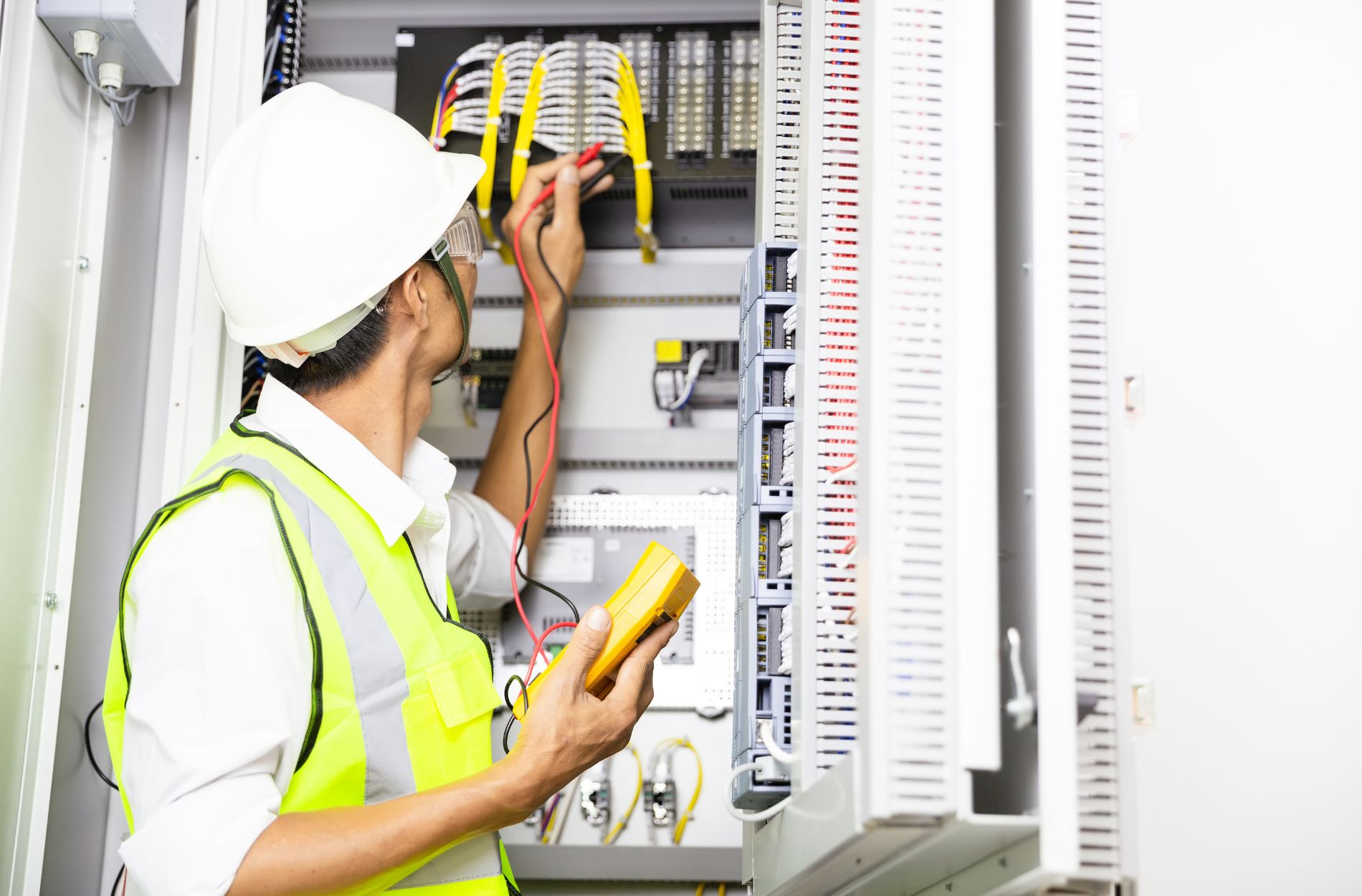 Commercial Electricians-Bryn Mawr-WA