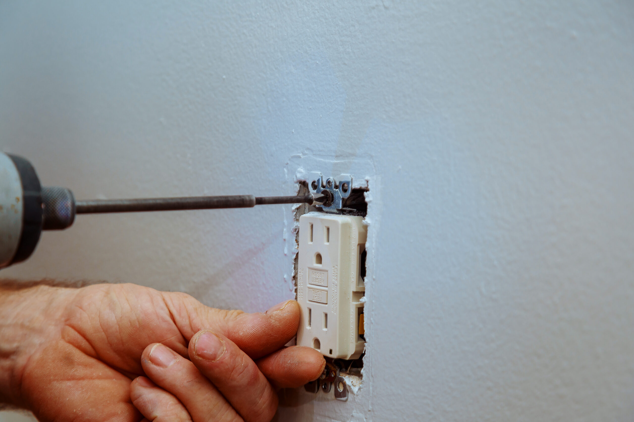 Faulty Outlet Repair-Vashon Island-WA